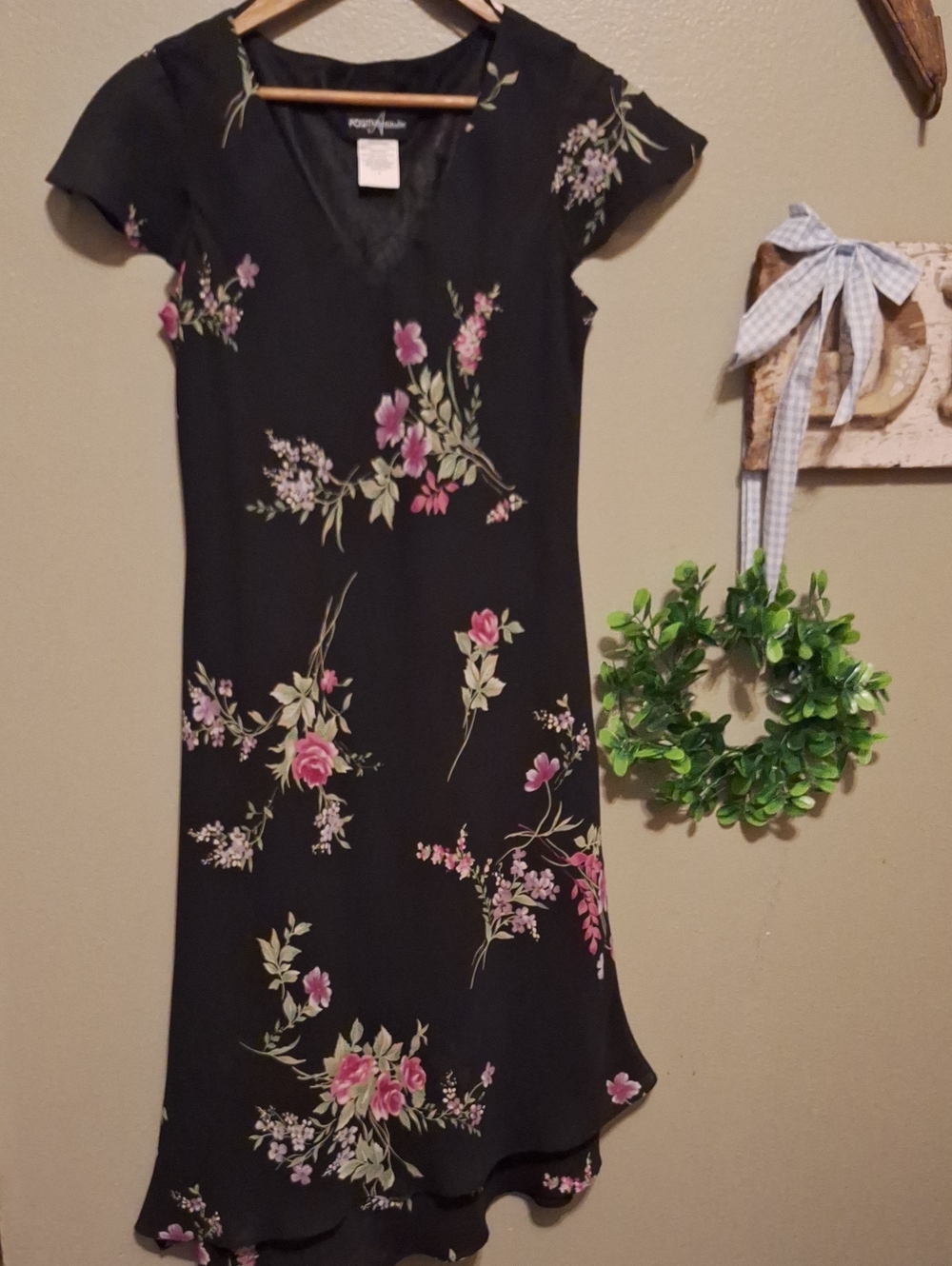 Floral Black Womens' Dress with Pink Accents Size 6 Positive Attitude Lined